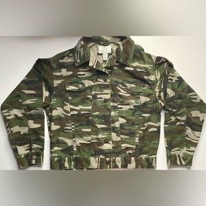 Forever 21 Long Sleeve Camo Jacket